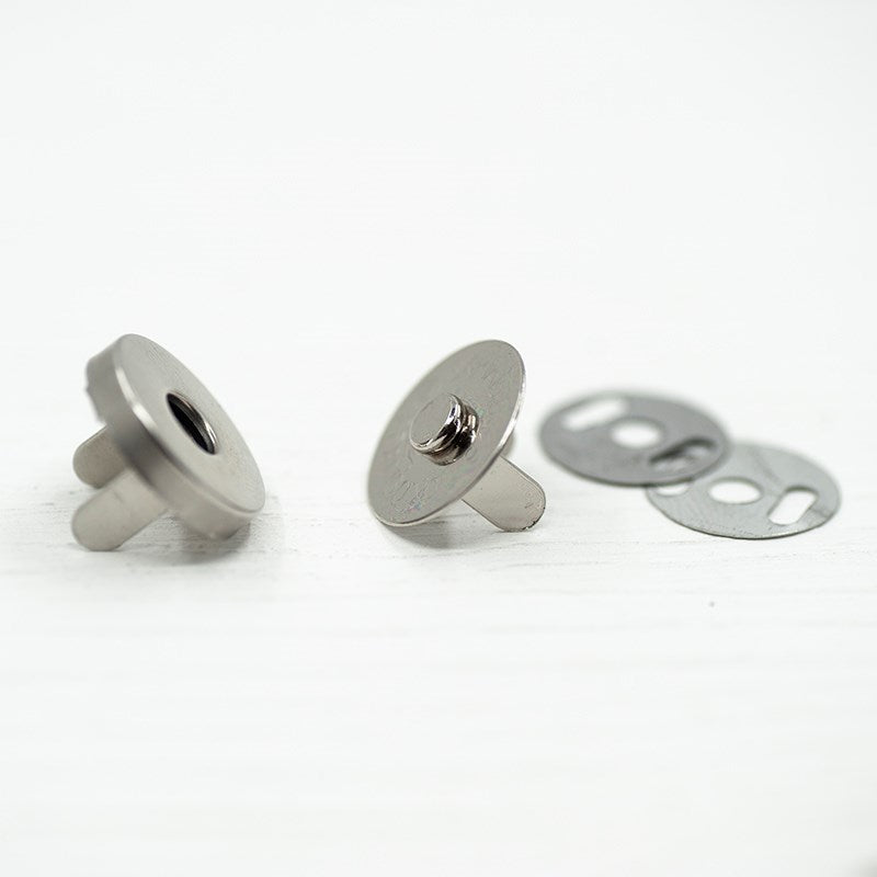 Metal magnetic handbag bag clasps buttons snaps fasteners poppers for bag making. 18mm