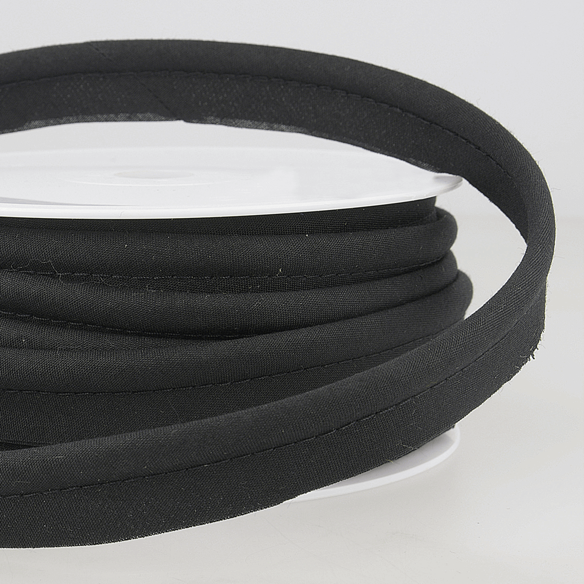 Flanged 18mm wide piping cord 5 mm Polycotton bias binding cut - Per Metre